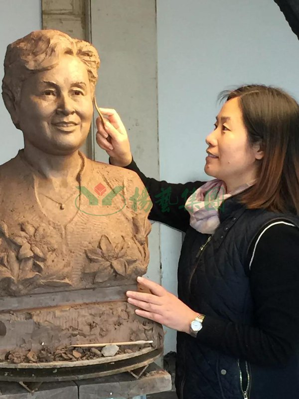 人生就是搏新作—胡惠珍（内附雕塑家创作手记）