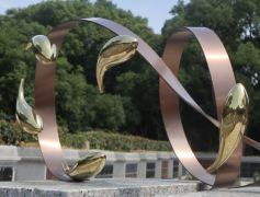 铜艺重生：碑雕与殡葬中的永恒之美